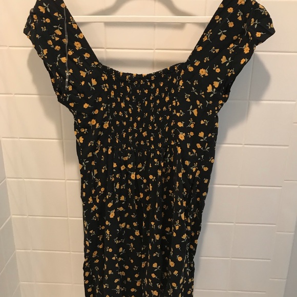 Flower dress - Picture 2 of 2